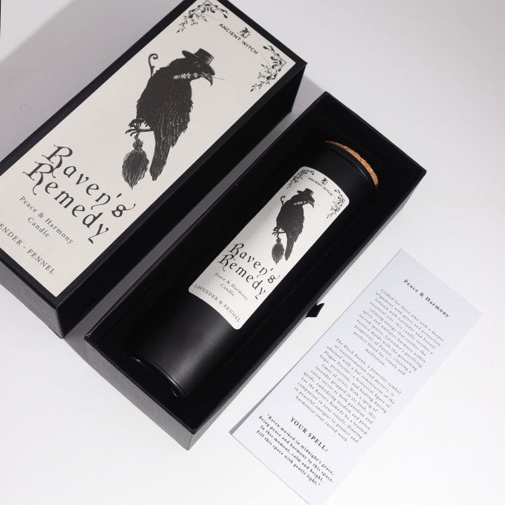 Świeca Ancient Witch – Krucze Remedium | Pokój & Harmonia