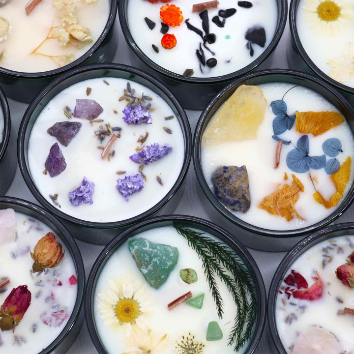 Świeca sojowa Hop Hare Magik z jadeitem – Zaczarowana Mięta