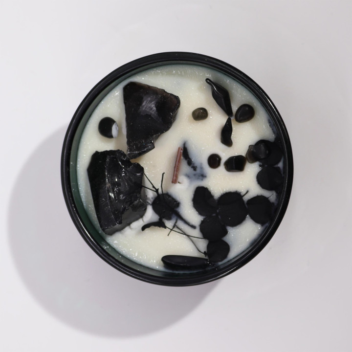 Hop Hare – Rycerz Mieczy | Świeca sojowa z howlitem | Klarowność, odwaga, koncentracja